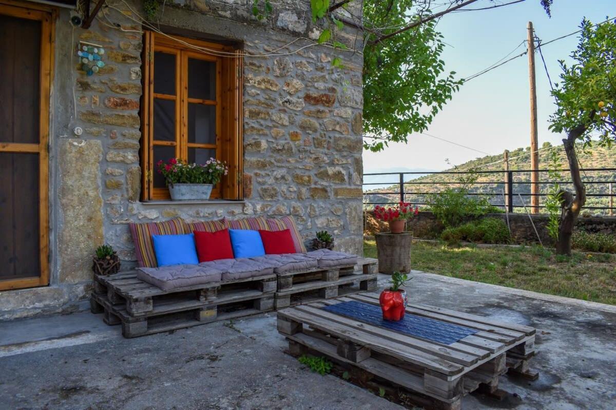 Coastal Stone Hideaway With Stunning Scenery Villa Kitriai Luaran gambar